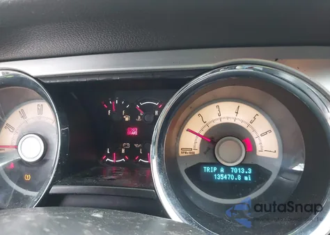 2010 Ford Mustang V6/V6 Premium из США, поврежденный, VIN 1ZVBP8EN3A5140634